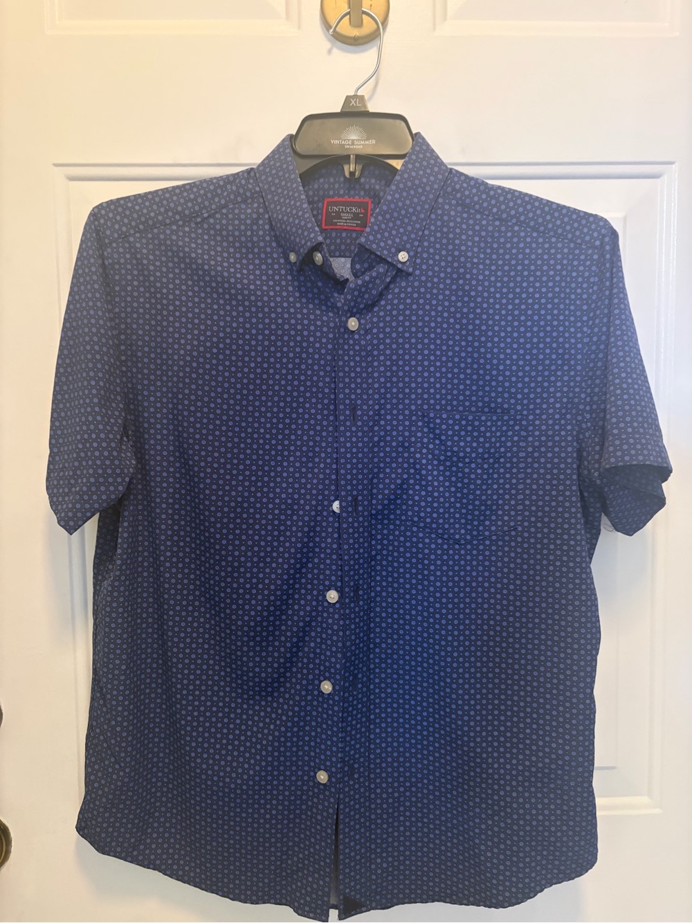 UNTUCKit Men's Short-Sleeve Navy Button-Down with Micro Print